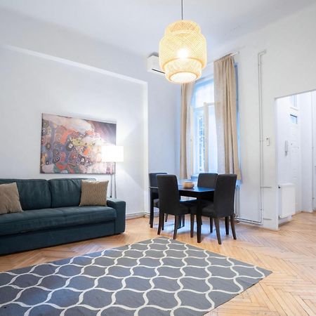 Super Comfort Apartment With 3 Rooms Next To Opera Budapest Exteriör bild